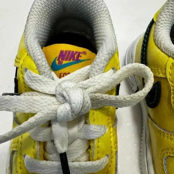 Nike Air Force 1 LV8 Toddler Size 5C Yellow Nike Leather Unisex Brand New - Picture 3 of 10